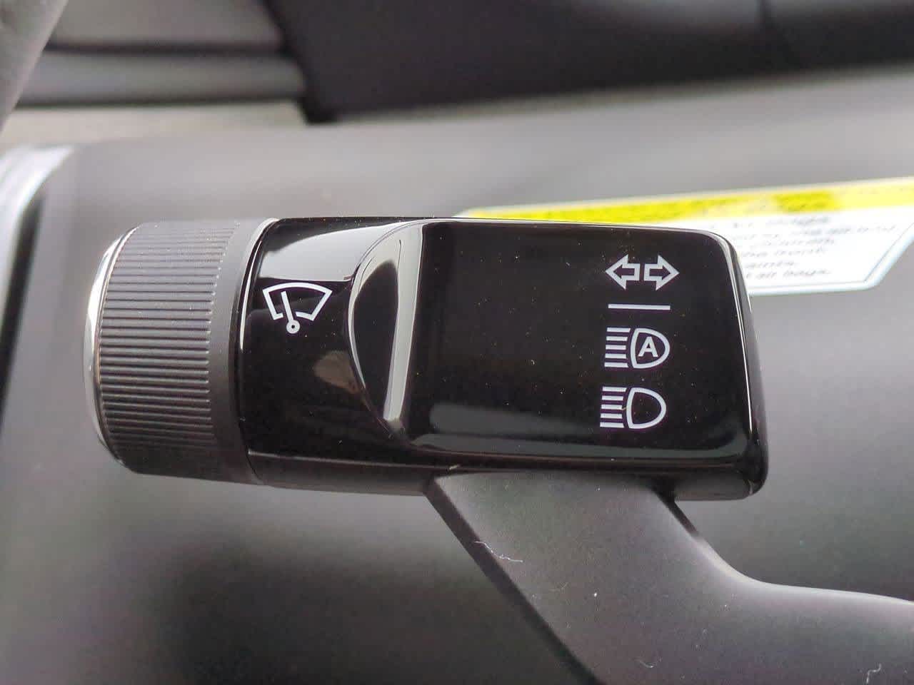Thumbnail: 2025 Volvo EX30 - 25