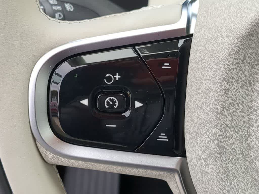 Thumbnail: 2026 Volvo XC90 - 27