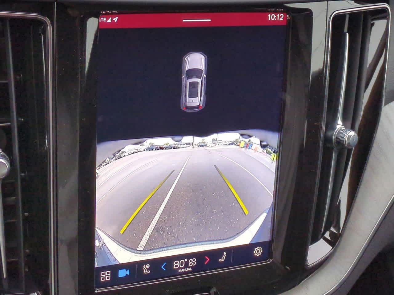 2025 Volvo XC60 B5 Plus 29