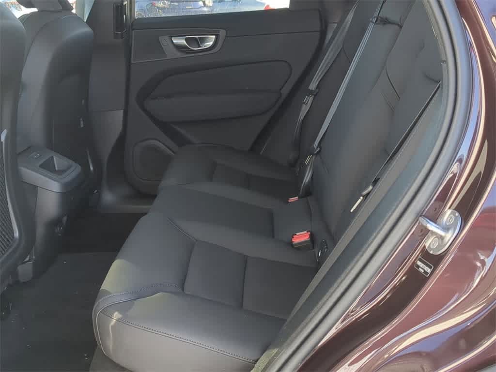 Thumbnail: 2026 Volvo XC60 - 17