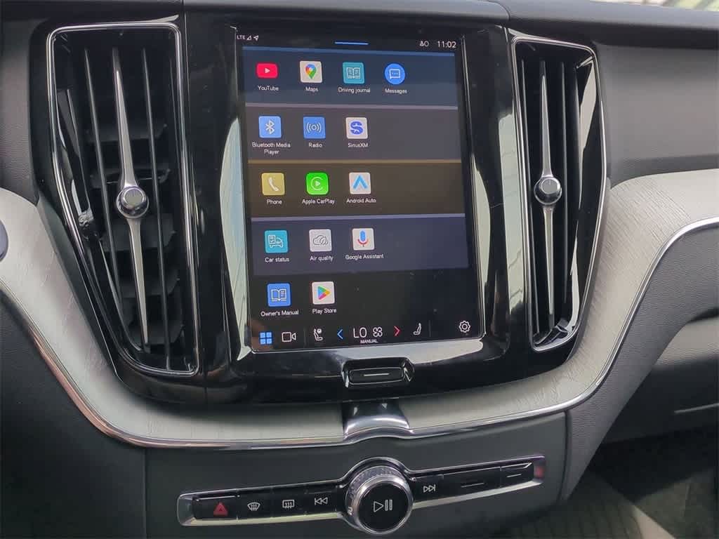 Thumbnail: 2025 Volvo XC60 - 28