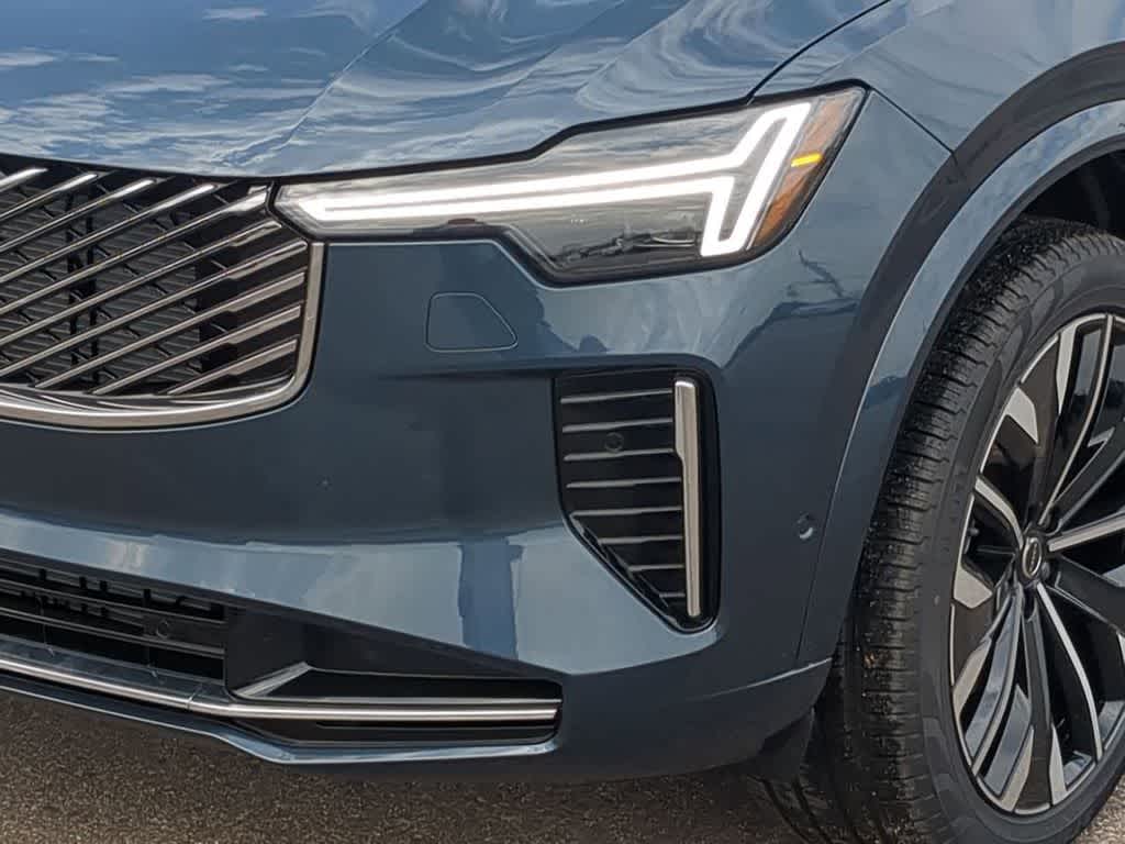 Thumbnail: 2026 Volvo XC90 - 10