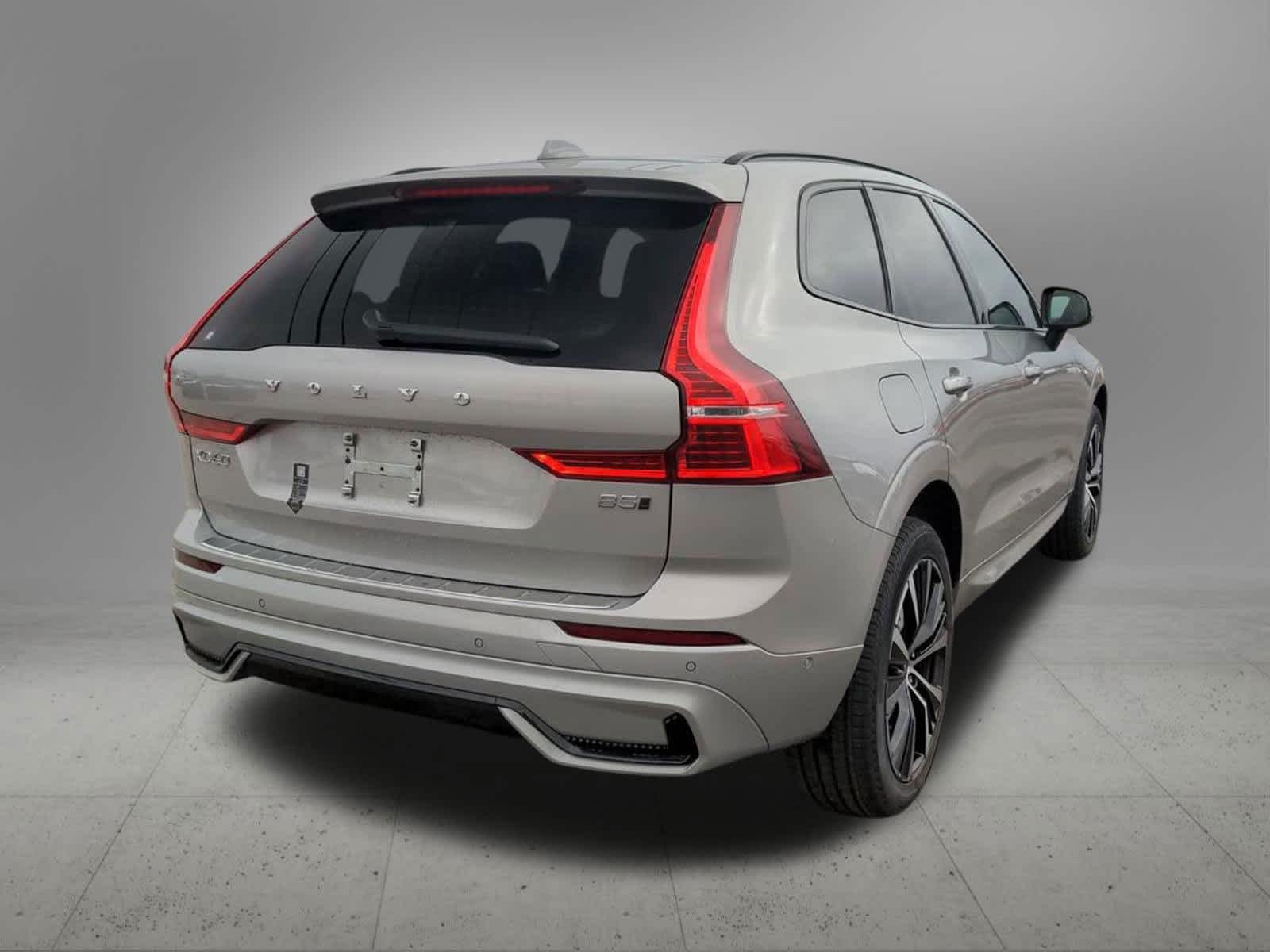 Thumbnail: 2024 Volvo XC60 - 6
