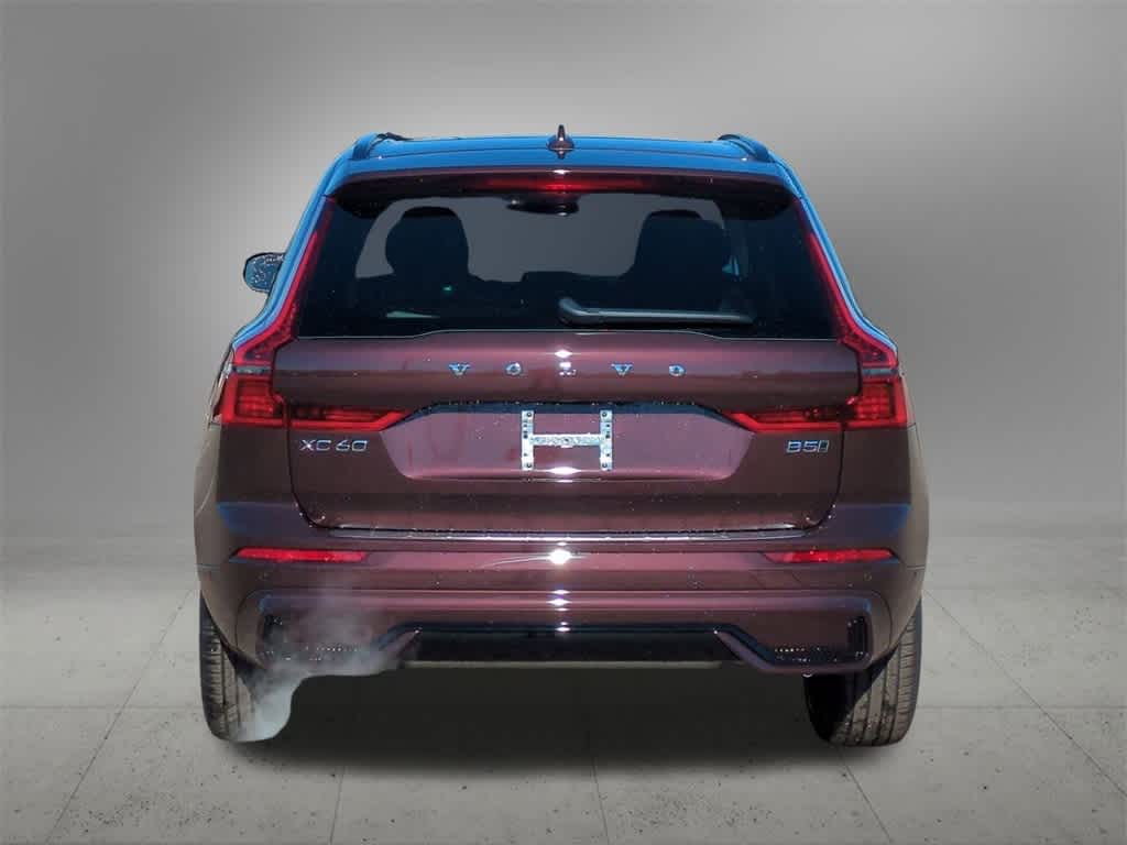 Thumbnail: 2026 Volvo XC60 - 5