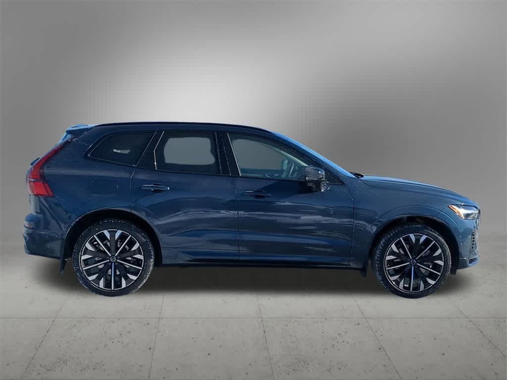 Thumbnail: 2026 Volvo XC60 - 7