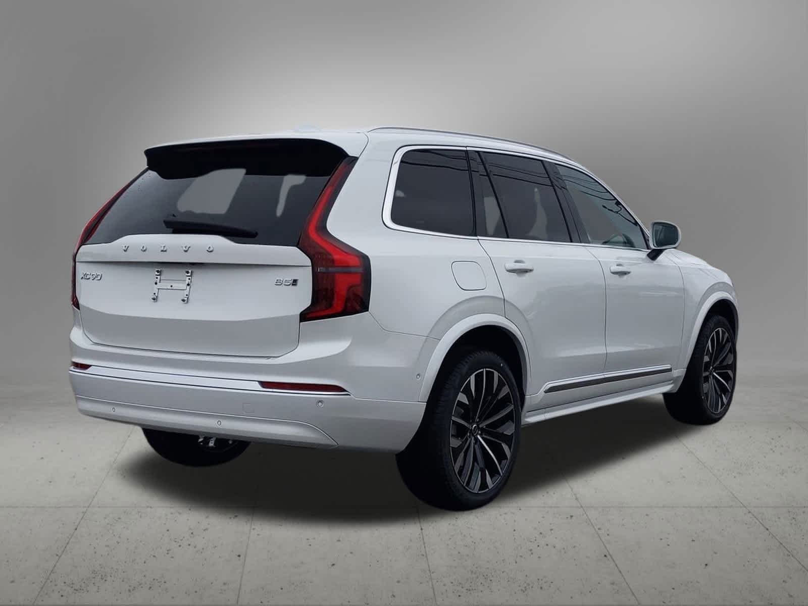 Thumbnail: 2025 Volvo XC90 - 6
