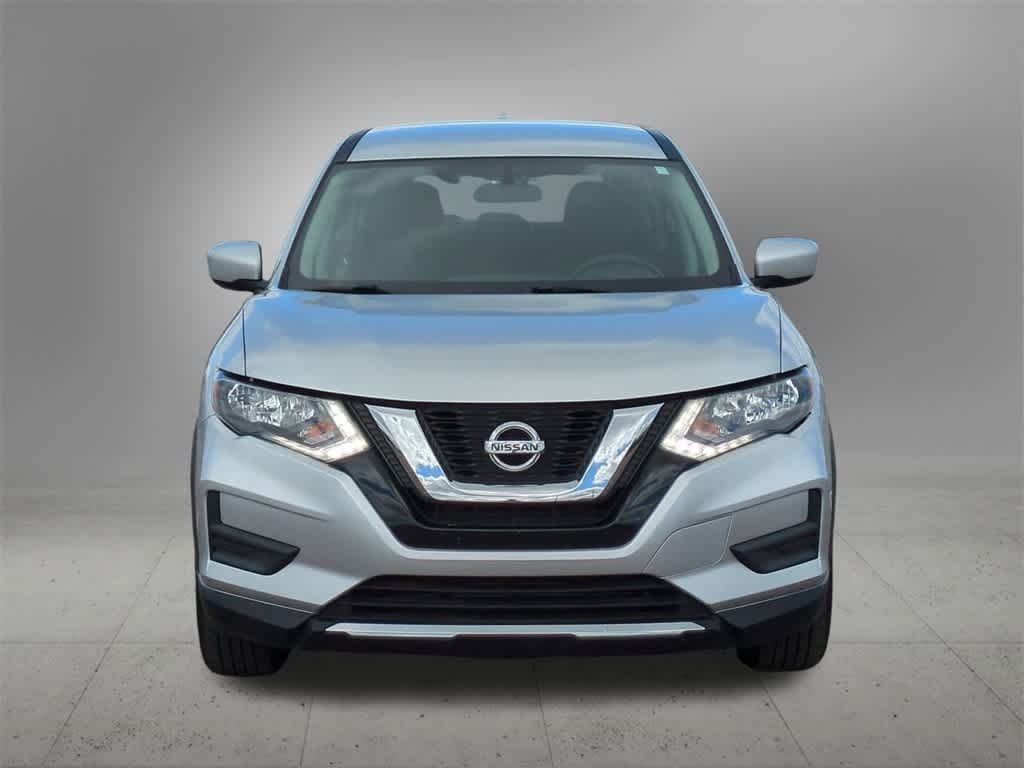 Thumbnail: 2017 Nissan Rogue - 9