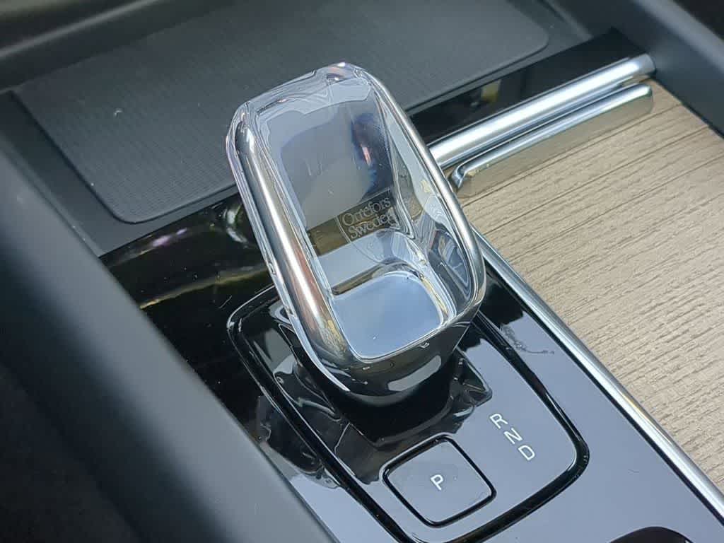 Thumbnail: 2026 Volvo XC60 - 30
