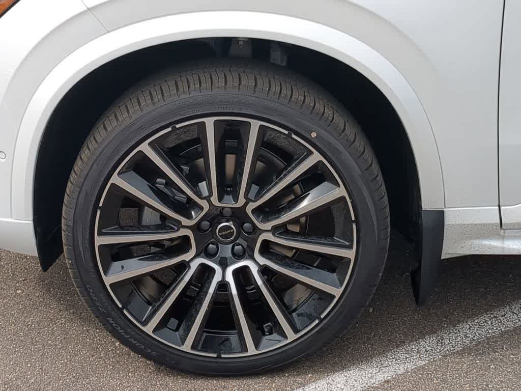 Thumbnail: 2026 Volvo XC90 - 13