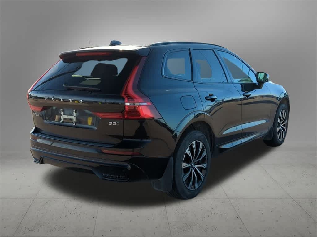 Thumbnail: 2025 Volvo XC60 - 6
