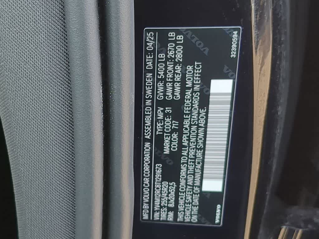 Thumbnail: 2026 Volvo XC60 - 33