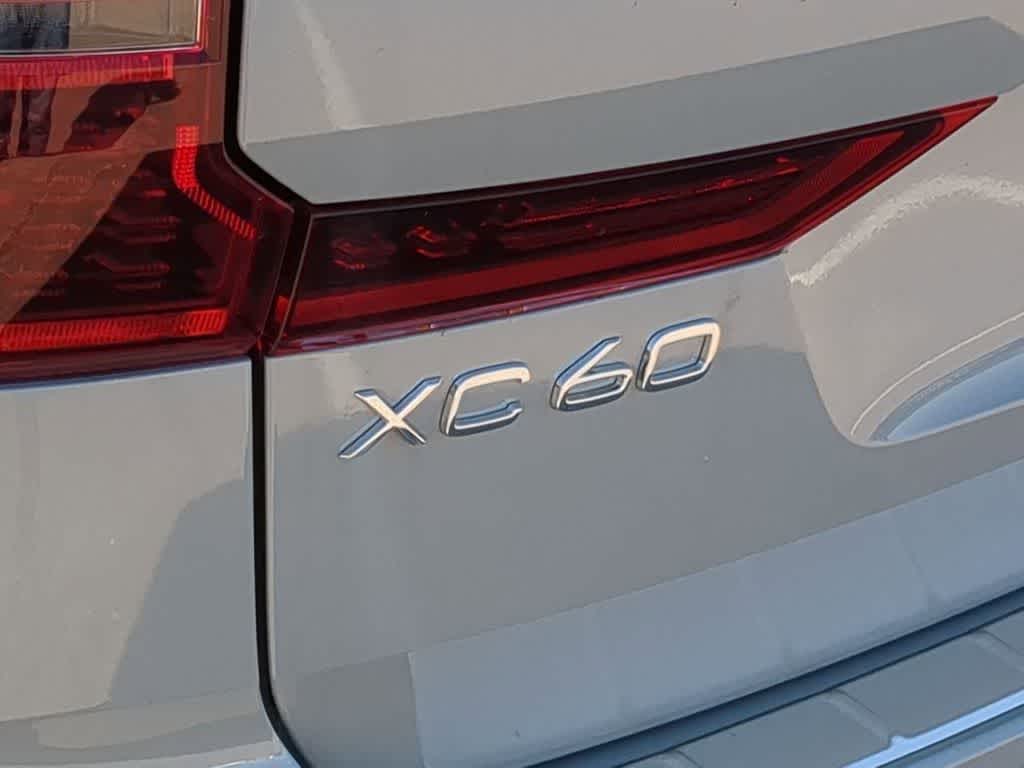 Thumbnail: 2026 Volvo XC60 - 12