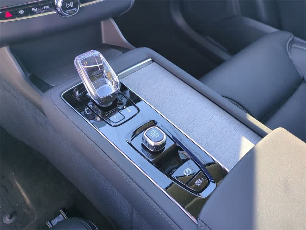 Thumbnail: 2026 Volvo XC90 - 24