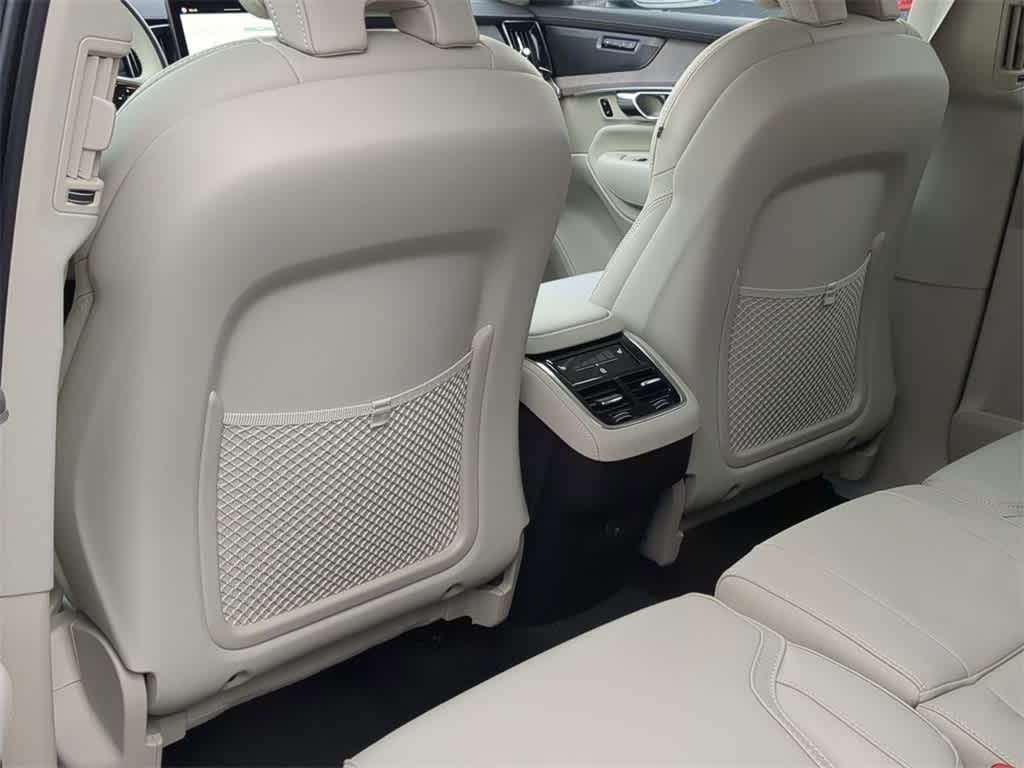 Thumbnail: 2026 Volvo XC90 - 18