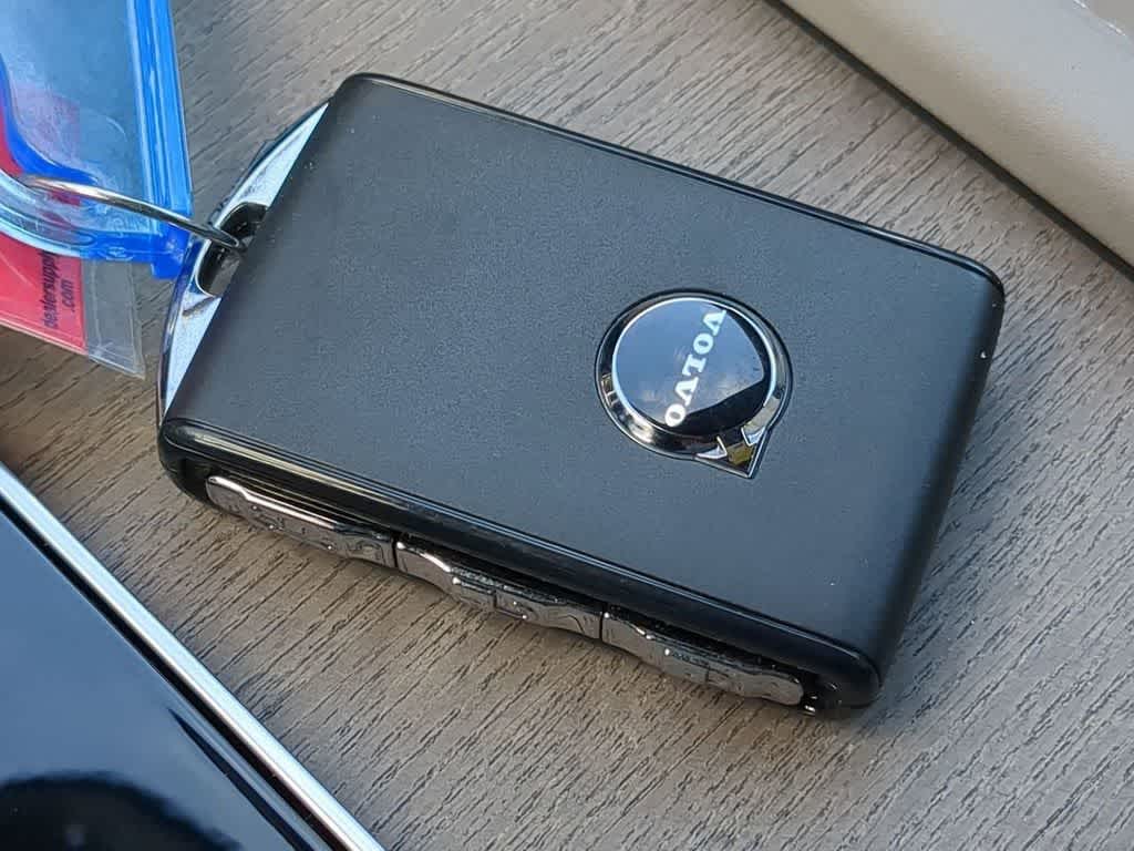 Thumbnail: 2026 Volvo XC90 - 34