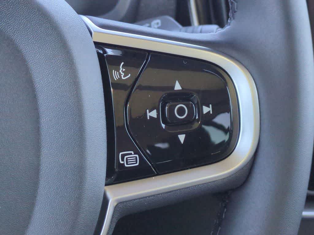 Thumbnail: 2026 Volvo XC90 - 24