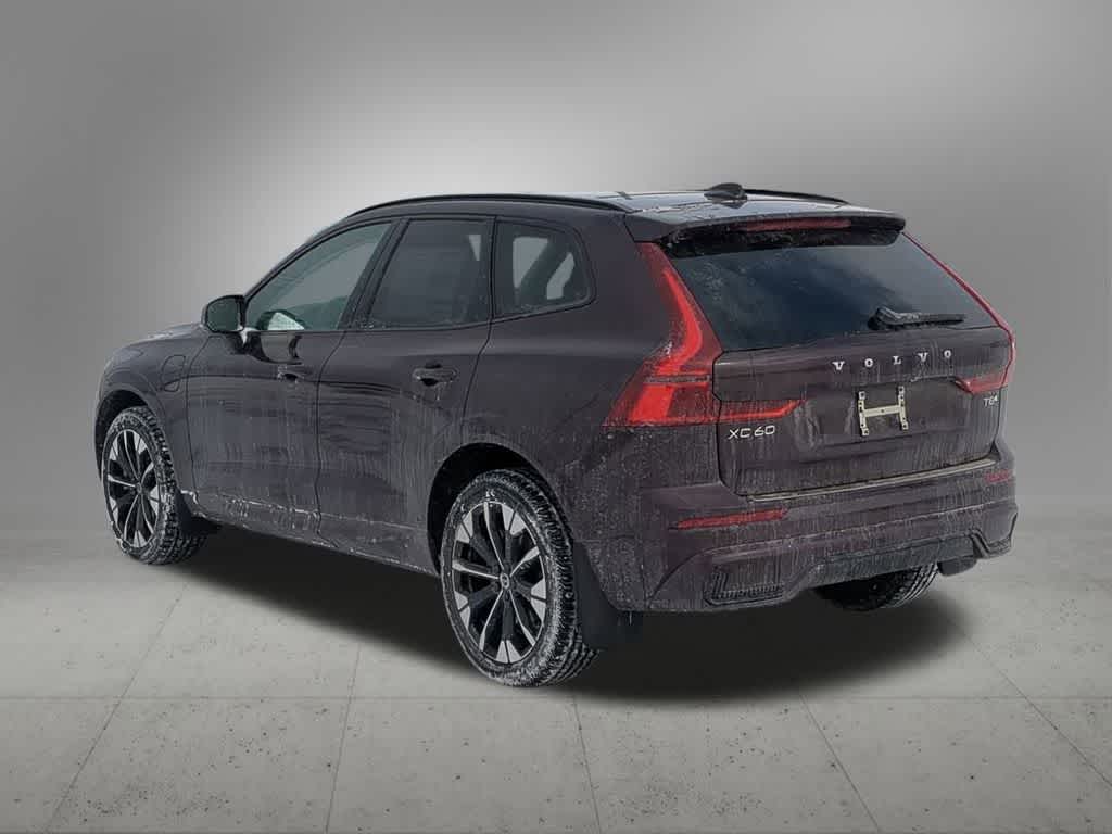 Thumbnail: 2026 Volvo XC60 - 4