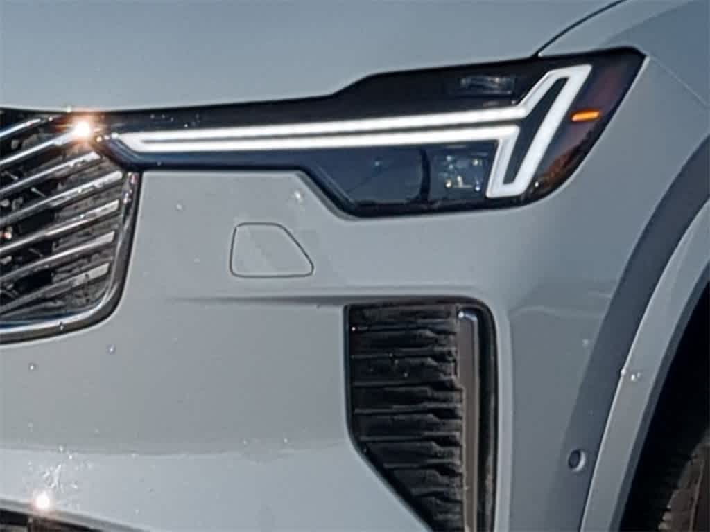 Thumbnail: 2026 Volvo XC90 - 10