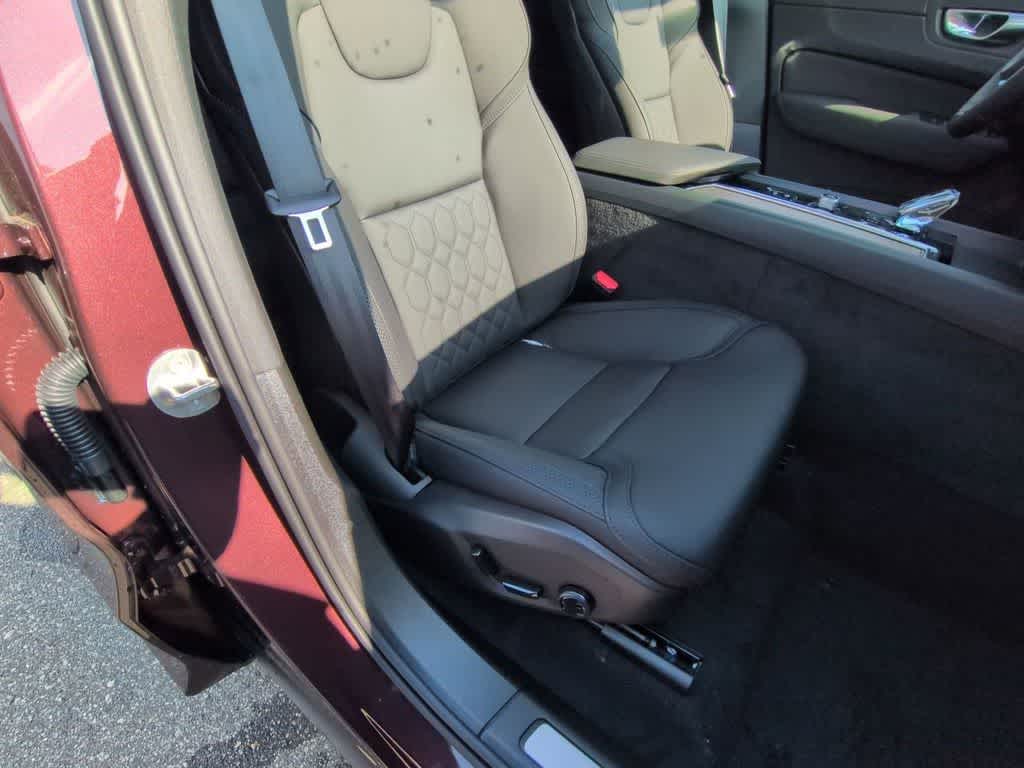 Thumbnail: 2026 Volvo XC60 - 22