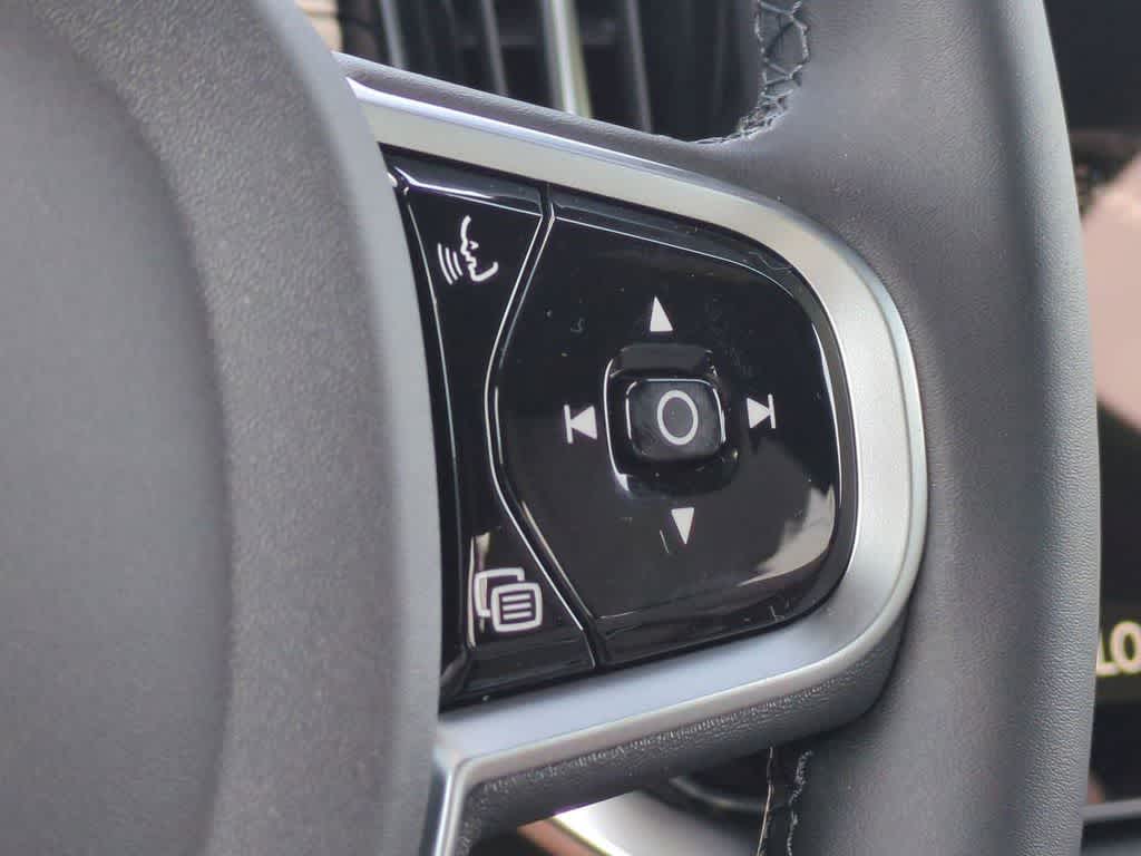 Thumbnail: 2026 Volvo XC90 - 24