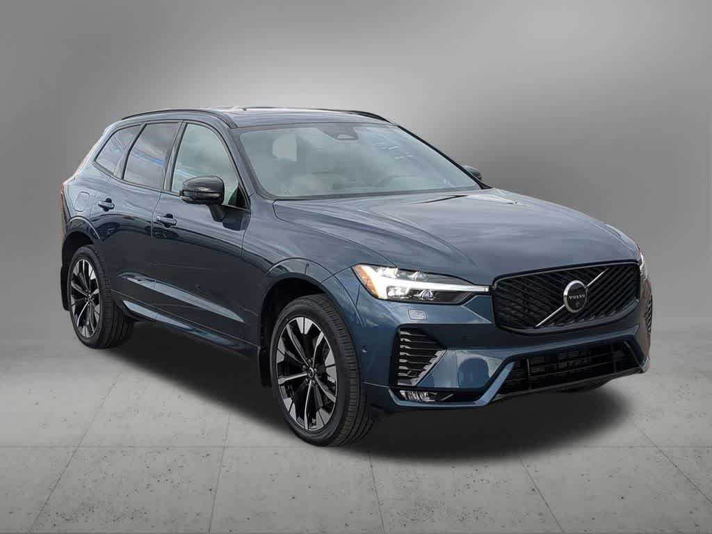 Thumbnail: 2026 Volvo XC60 - 8