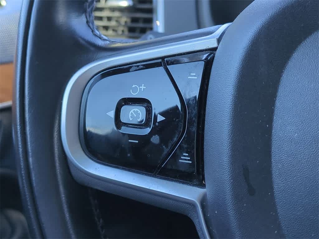 Thumbnail: 2019 Volvo XC90 - 23