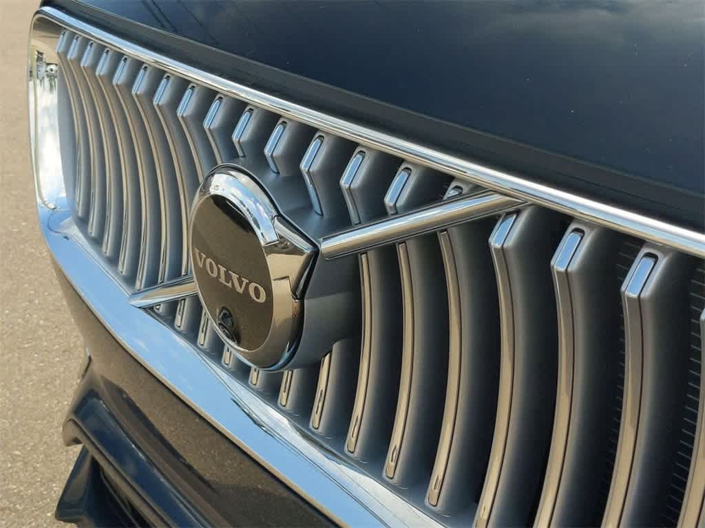 Thumbnail: 2025 Volvo XC90 - 10