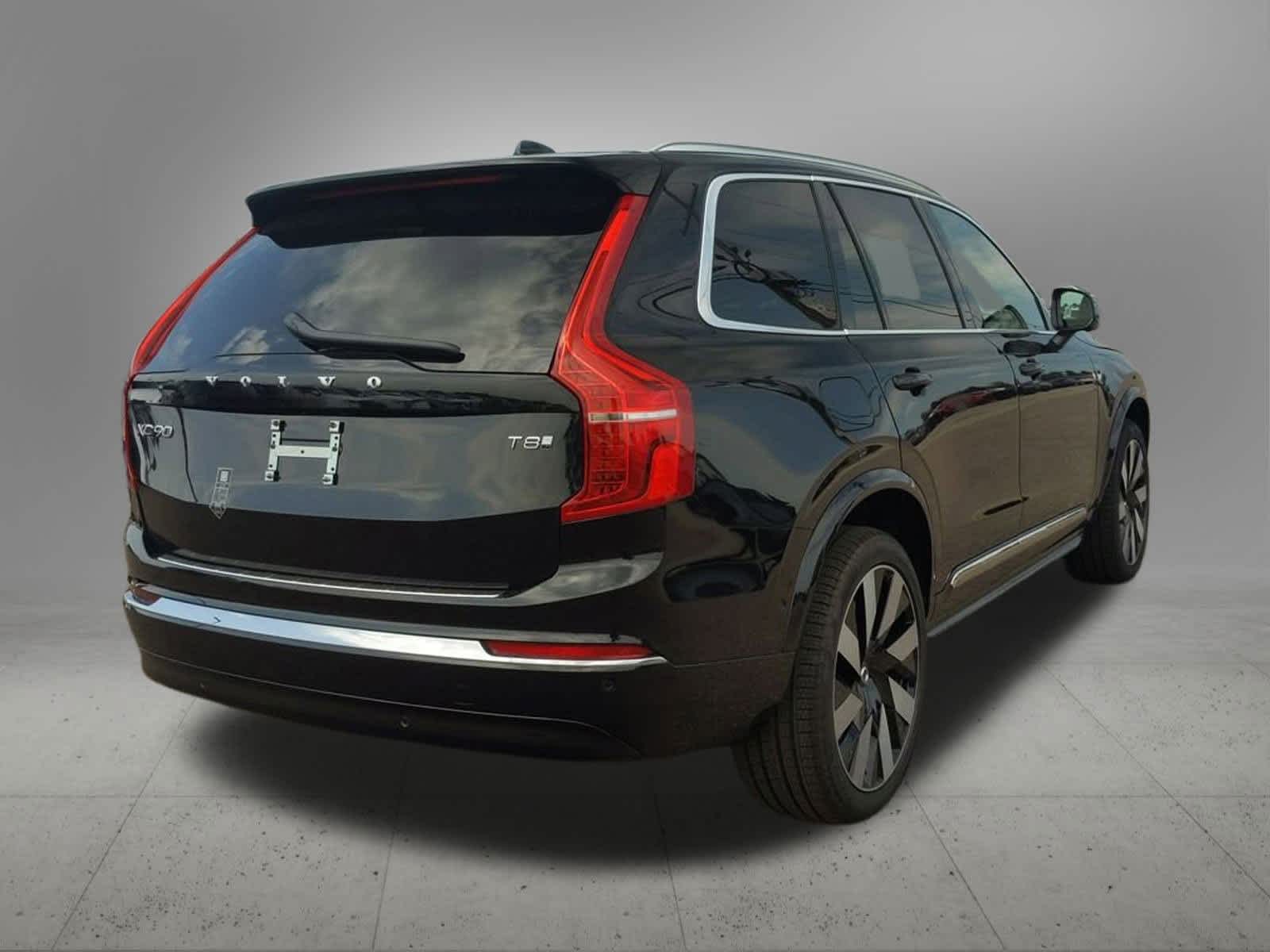 Thumbnail: 2025 Volvo XC90 - 6