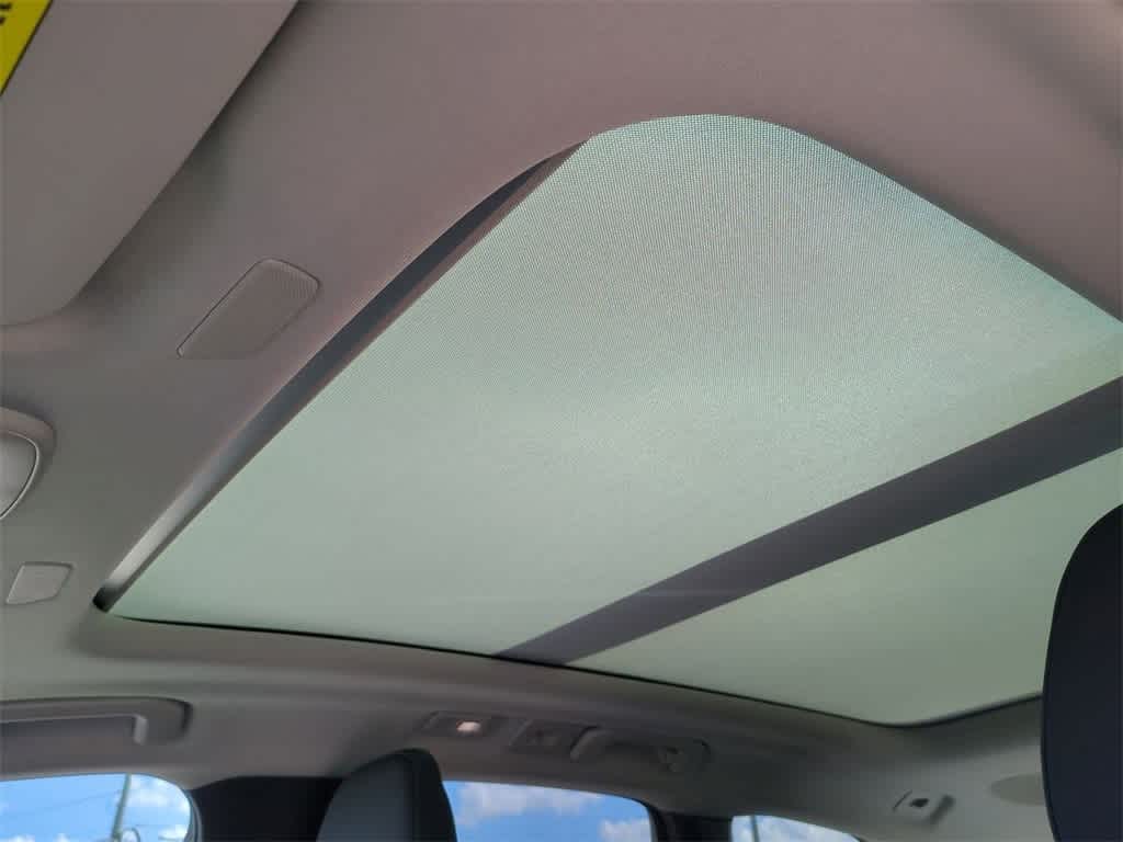 Thumbnail: 2026 Volvo XC60 - 18