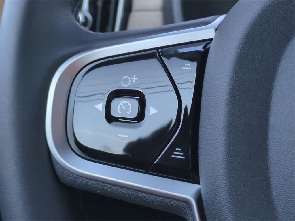 Thumbnail: 2026 Volvo XC90 - 23