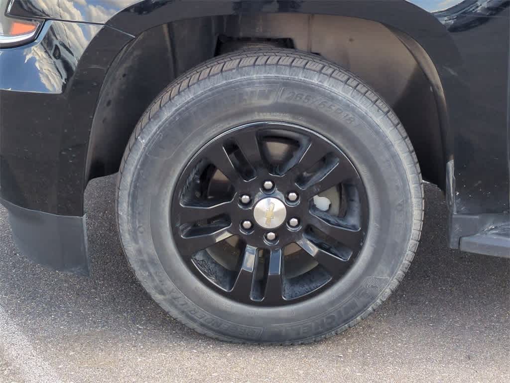Thumbnail: 2019 Chevrolet Tahoe - 12