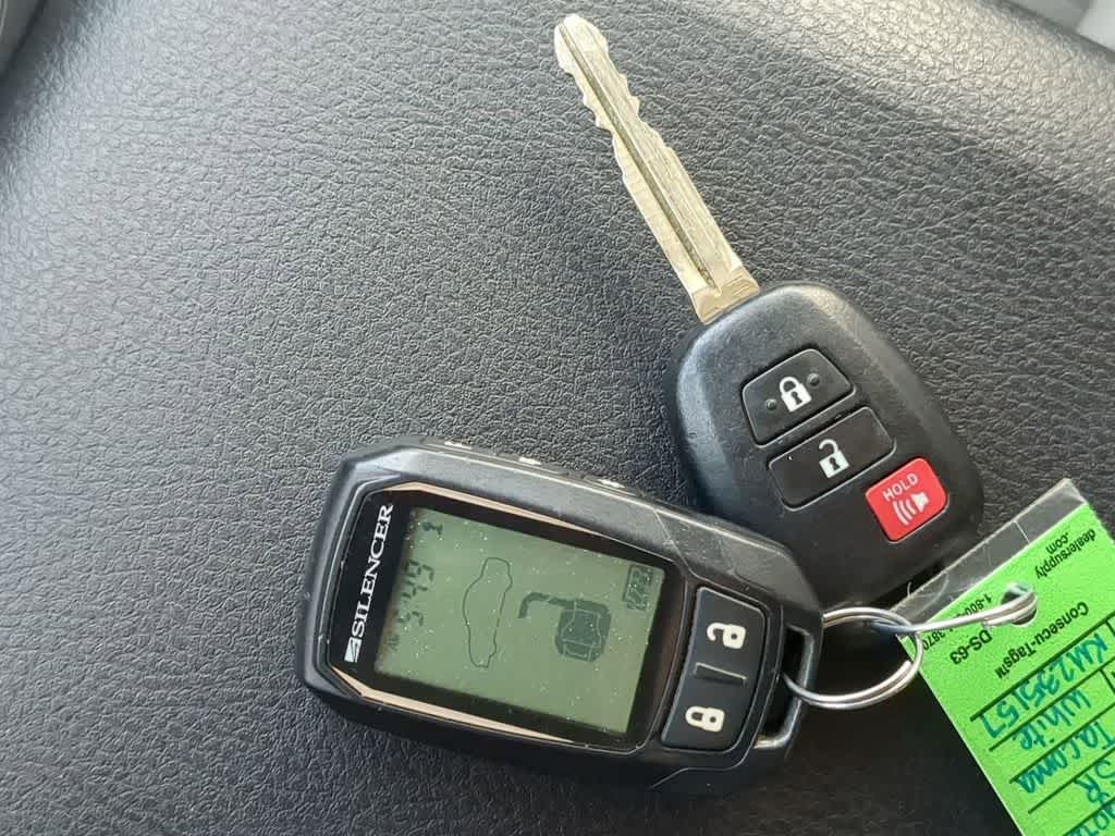 Thumbnail: 2019 Toyota Tacoma - 33