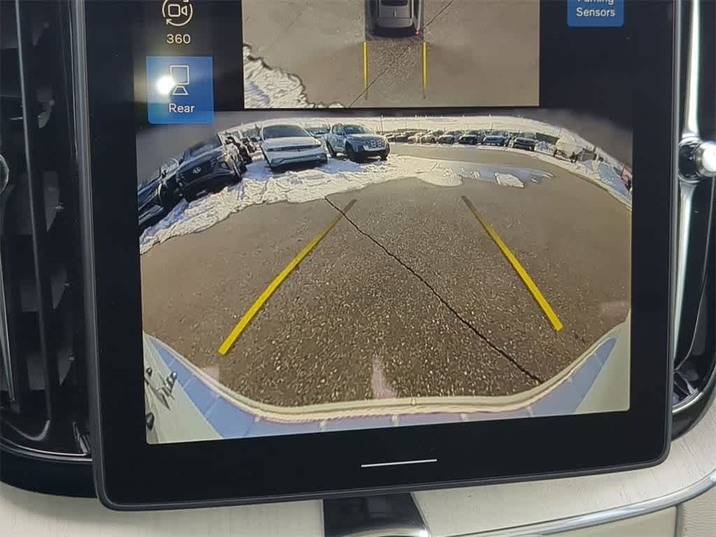 Thumbnail: 2026 Volvo XC60 - 28