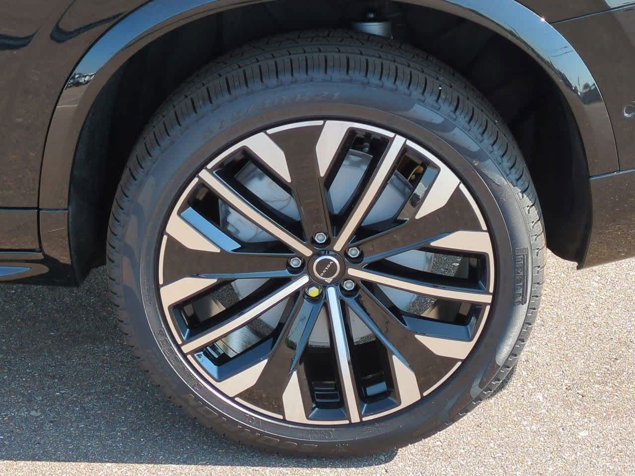 Thumbnail: 2026 Volvo XC90 - 12