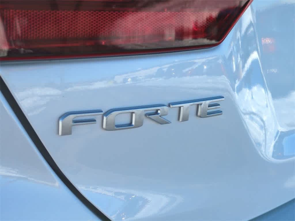 Thumbnail: 2024 Kia Forte - 5