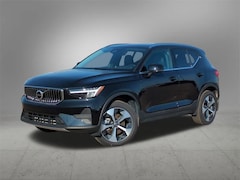2025 Volvo XC40 B5 Core Bright Theme SUV