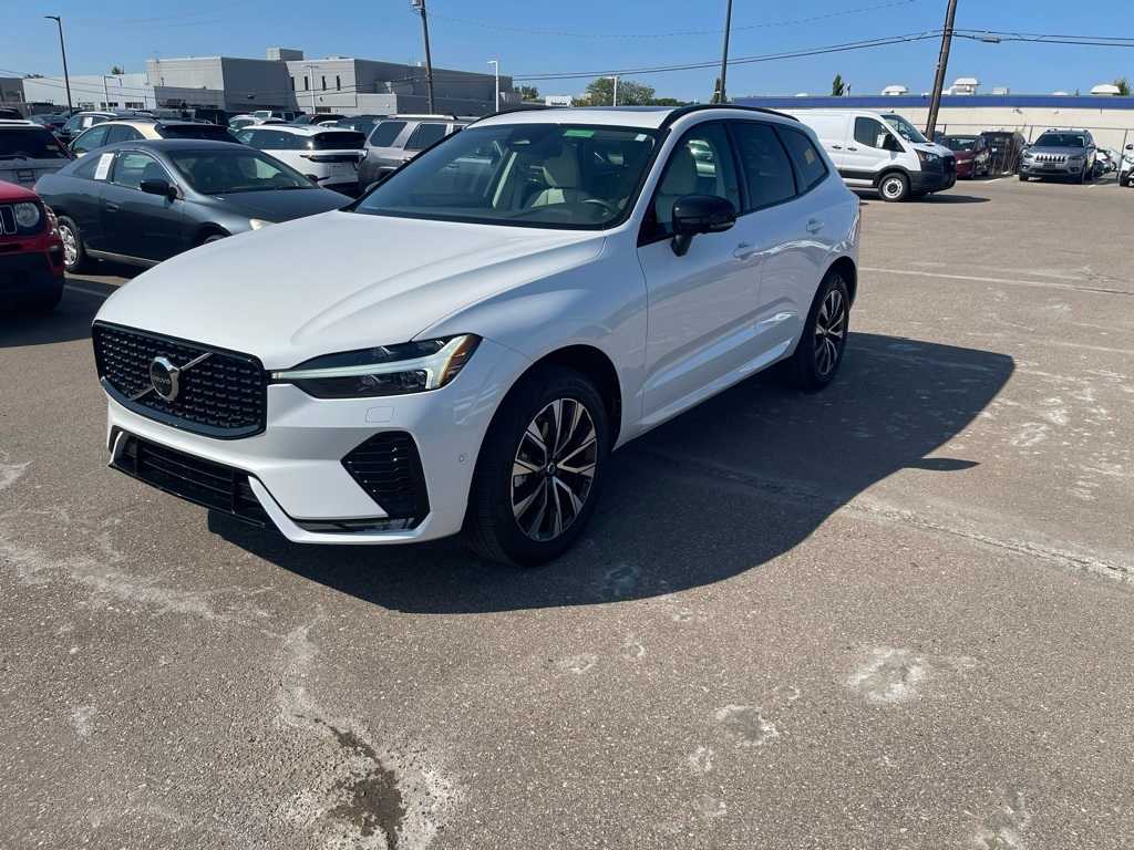 Thumbnail: 2023 Volvo XC60 - 1