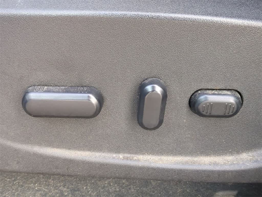 Thumbnail: 2017 Ford Escape - 15