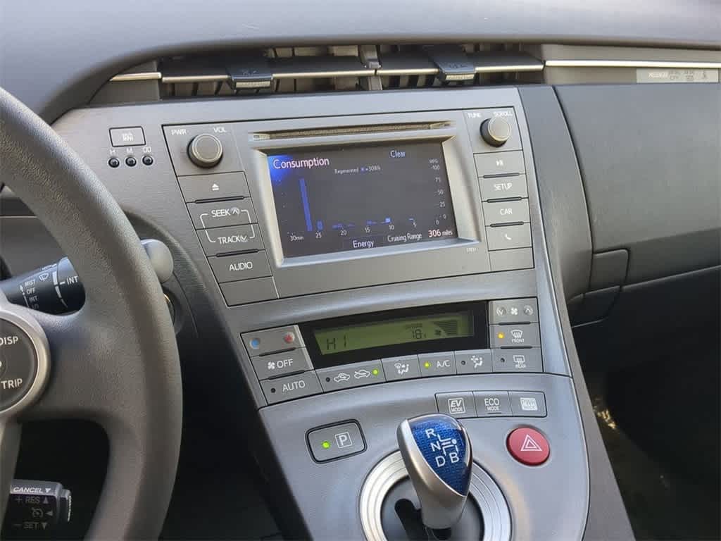 Thumbnail: 2014 Toyota Prius - 26