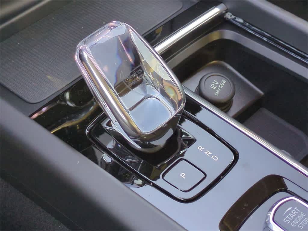 Thumbnail: 2026 Volvo XC60 - 31