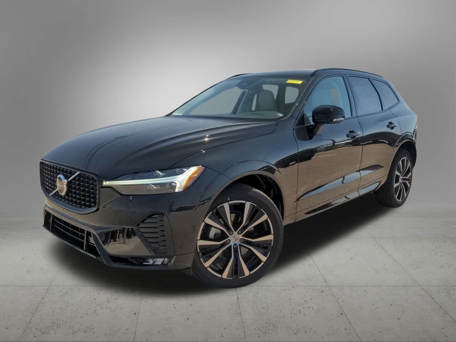 2024 Volvo XC60 B5 Plus -
                Troy, MI