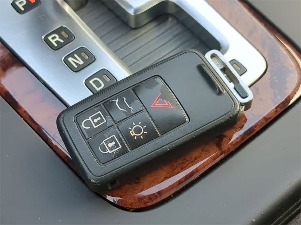 Thumbnail: 2008 Volvo XC70 - 31