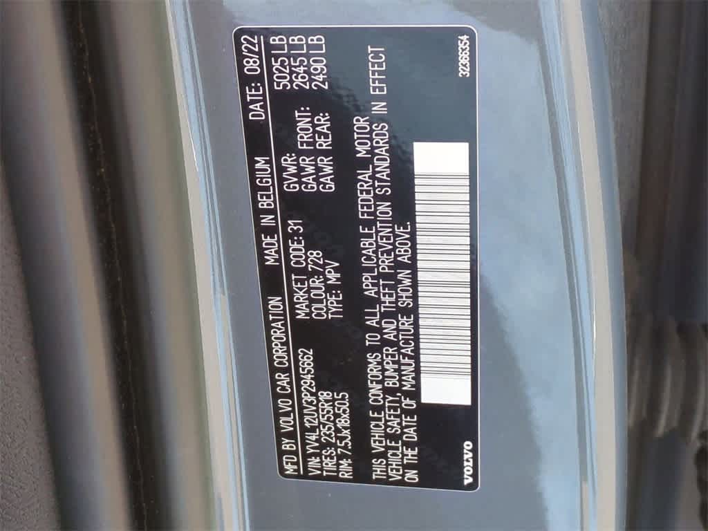 Thumbnail: 2023 Volvo XC40 - 29