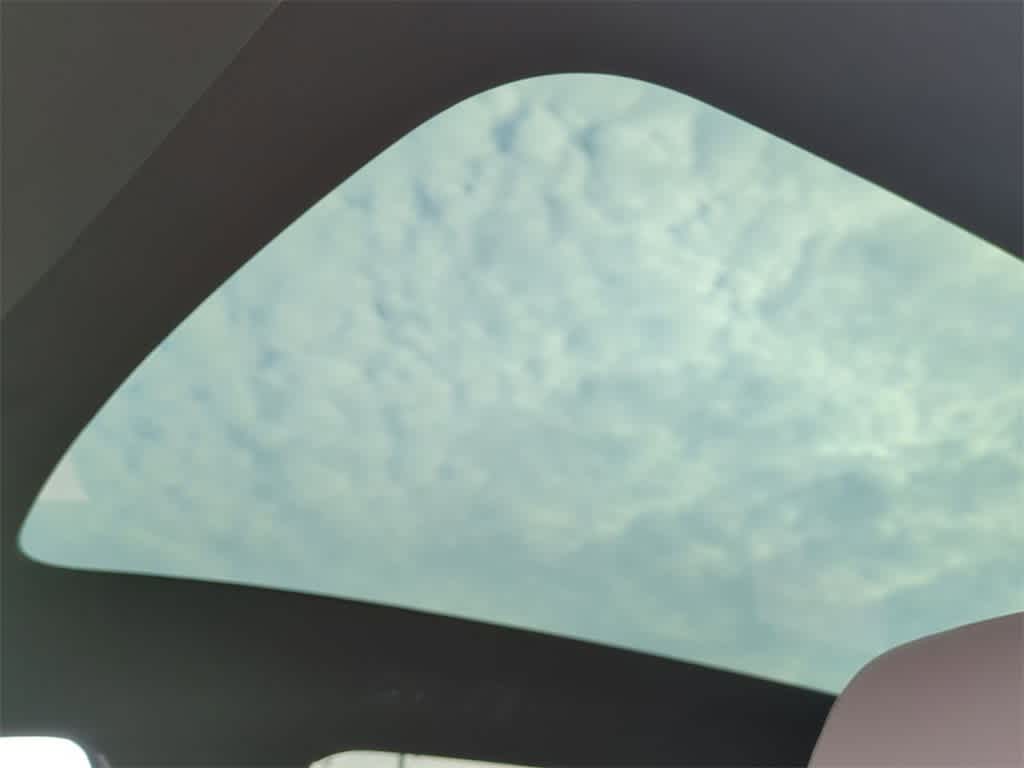 Thumbnail: 2025 Volvo EX90 - 18