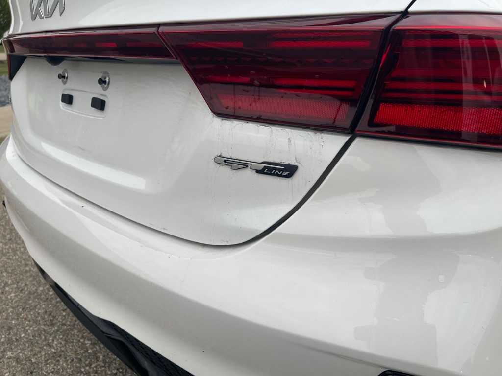 Thumbnail: 2024 Kia Forte - 10