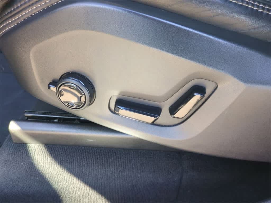 Thumbnail: 2019 Volvo XC90 - 9