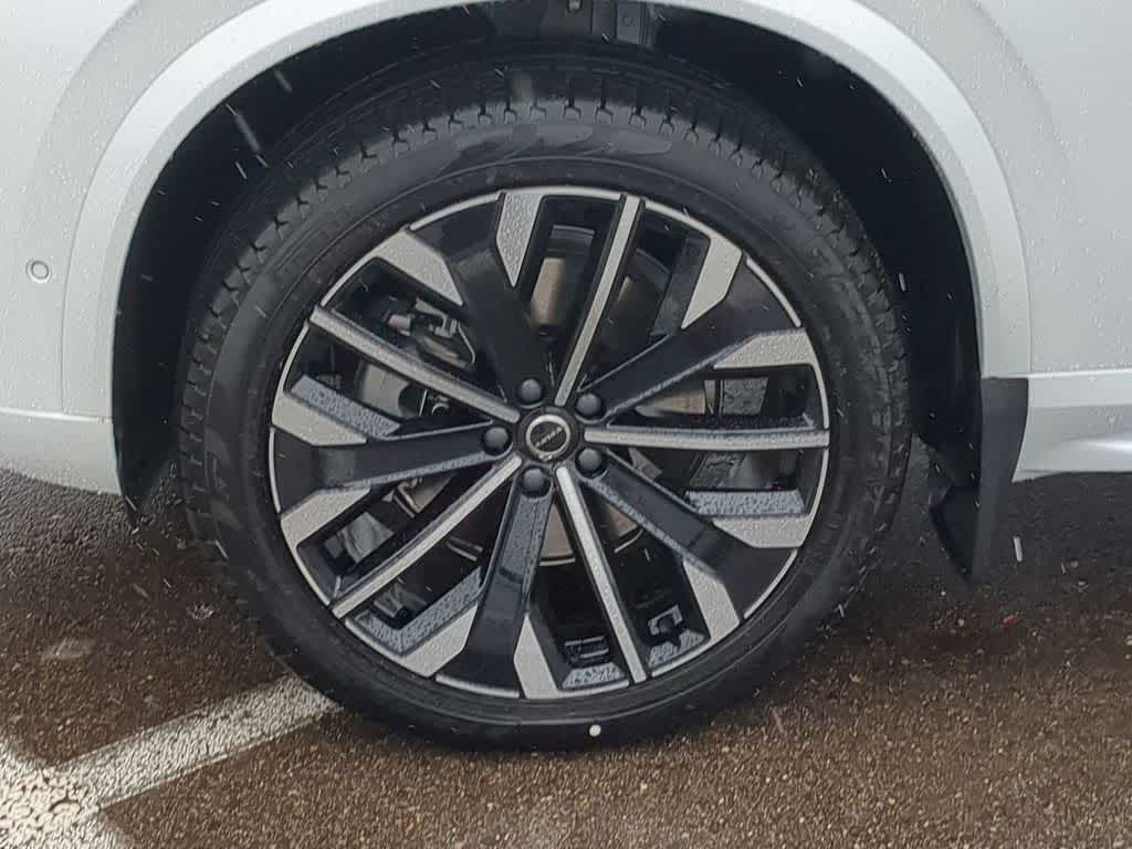 Thumbnail: 2026 Volvo XC90 - 13