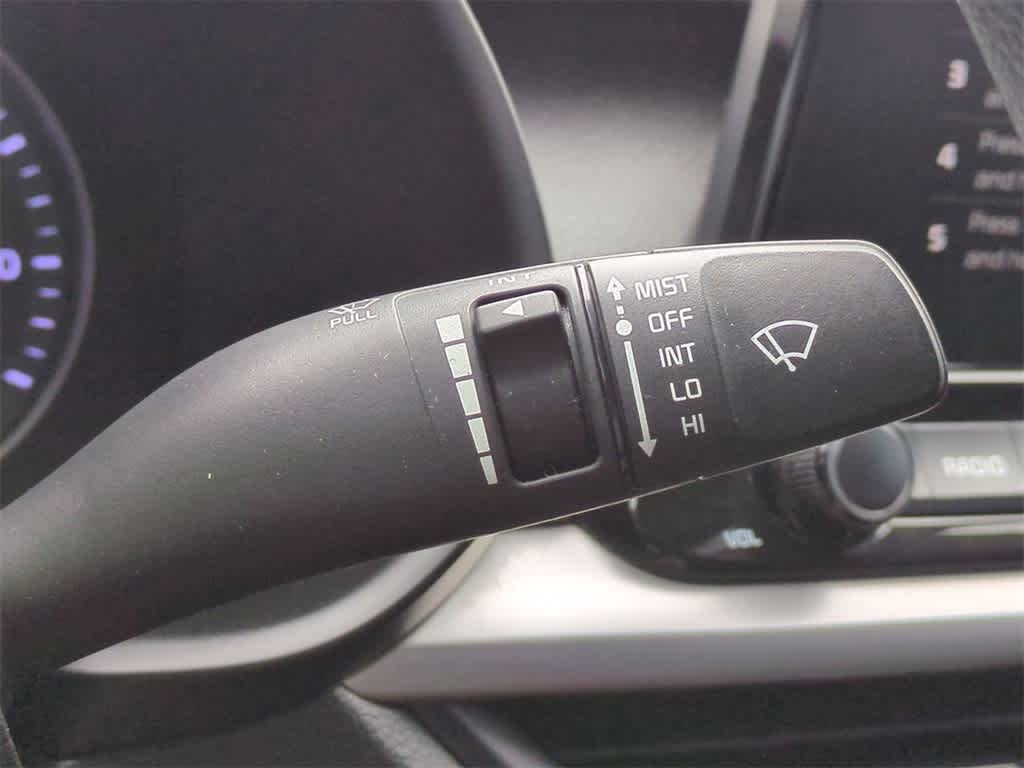 Thumbnail: 2020 Kia Forte - 24