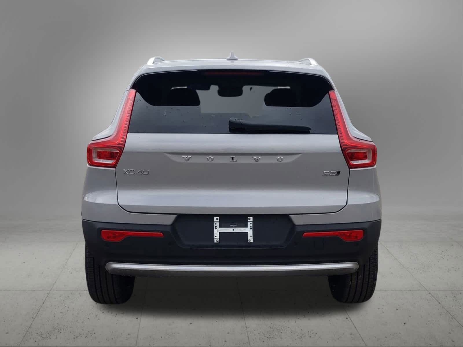 2025 Volvo XC40 B5 Ultimate 5