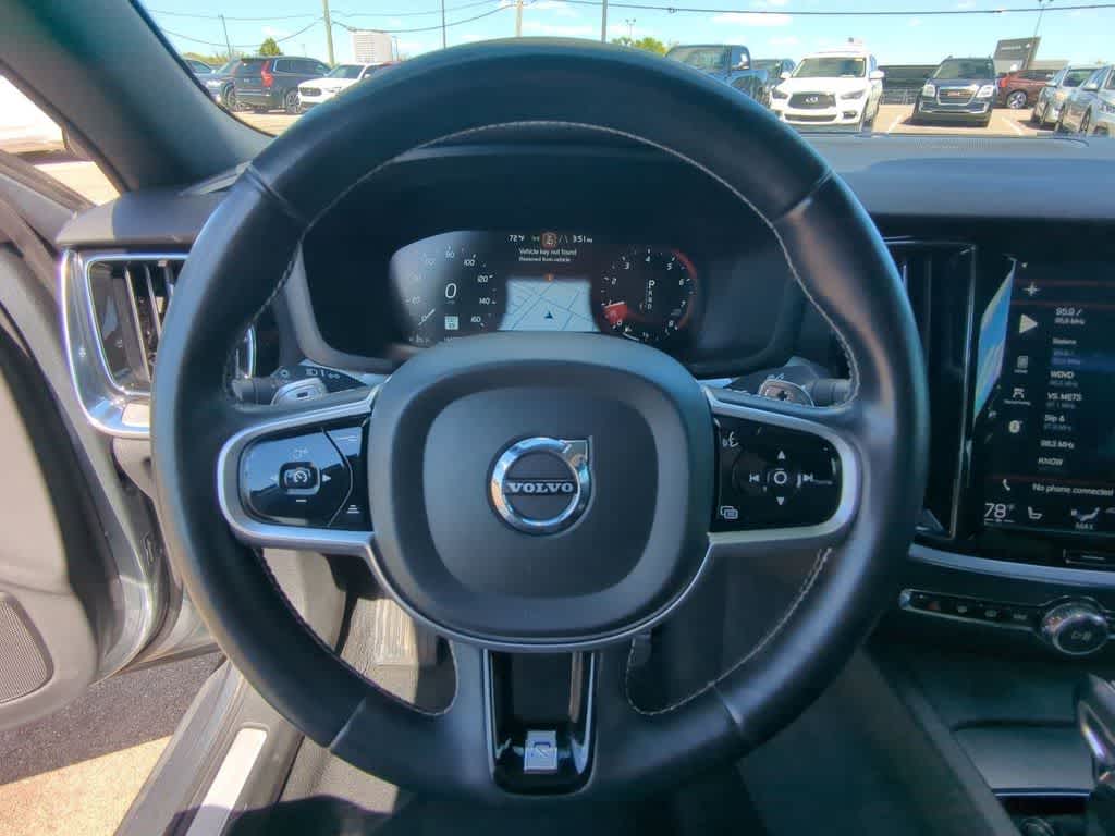 Thumbnail: 2019 Volvo S60 - 21